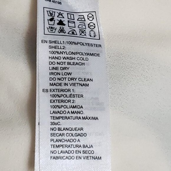 Love 21 Cream Sleeveless Blouse with Lace Overlay Tunic Length Size M NWT - Picture 7 of 7